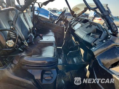 Piąte zdjęcie samochodu w środku: 2018 HONDA SXS1000 UTILITY VEHICLE VIN:1HFVE04E9J4200484 - miniatura