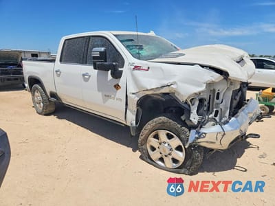 Czwarte zdjęcie samochodu z boku: 2023 CHEVROLET SILVERADO K2500 HEAVY DUTY LTZ VIN:1GC4YPEY4PF124927 - miniatura