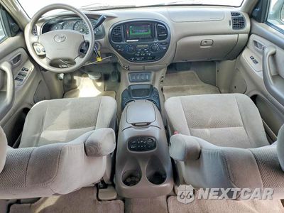Zdjęcie 8 z 14 samochodu: 2005 TOYOTA SEQUOIA SR5 VIN:5TDBT44A65S256559 - miniatura