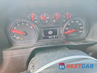 Zdjęcie 9 z 12 samochodu: 2019 CHEVROLET SILVERADO C1500 VIN:3GCNWAEHXKG210130 - miniatura