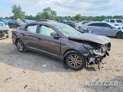 Czwarte zdjęcie samochodu z boku: 2017 HYUNDAI SONATA SE VIN:5NPE24AF9HH441229 - miniatura