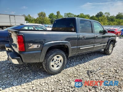 Trzecie zdjęcie samochodu z tyłu: 2005 CHEVROLET SILVERADO K1500 VIN:2GCEK13T351142818 - miniatura