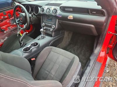 Zdjęcie 8 z 13 samochodu: 2018 FORD MUSTANG VIN:1FA6P8TH2J5127350 - miniatura