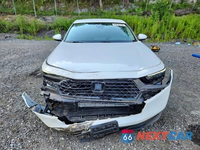 Piąte zdjęcie samochodu w środku: 2023 HONDA ACCORD LX VIN:1HGCY1F24PA036803 - miniatura
