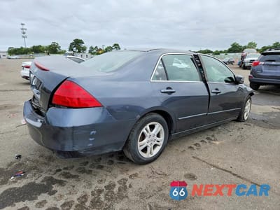 Trzecie zdjęcie samochodu z tyłu: 2006 HONDA ACCORD SE VIN:1HGCM563X6A111739 - miniatura