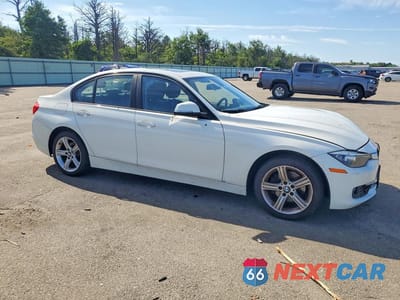 Czwarte zdjęcie samochodu z boku: 2015 BMW 328 XI SULEV VIN:WBA3B5C50FF961499 - miniatura