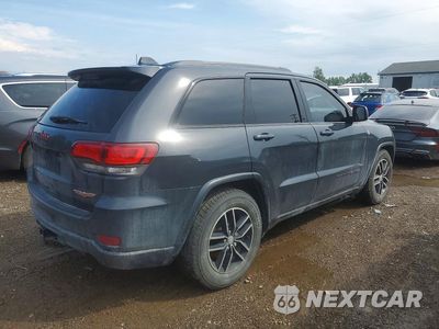 Trzecie zdjęcie samochodu z tyłu: 2017 JEEP GRAND CHEROKEE TRAILHAWK VIN:1C4RJFLG7HC948311 - miniatura