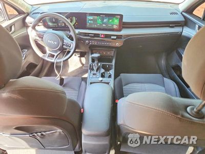 Zdjęcie 8 z 12 samochodu: 2025 KIA K5 LXS VIN:KNAG24J72S5365181 - miniatura