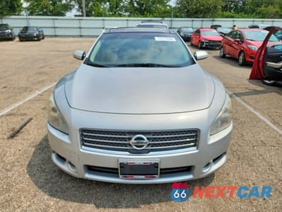 Piąte zdjęcie samochodu w środku: 2011 NISSAN MAXIMA 3.5 S VIN:1N4AA5AP3BC804990 - miniatura