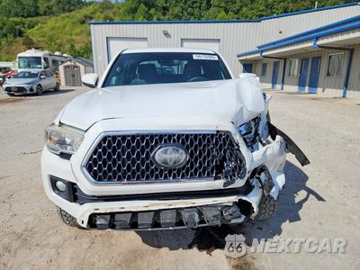 Piąte zdjęcie samochodu w środku: 2018 TOYOTA TACOMA TRD OFF-ROAD VIN:5TFCZ5AN9JX129857 - miniatura