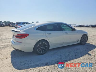 Trzecie zdjęcie samochodu z tyłu: 2018 BMW 640 XIGT VIN:WBAJV6C52JBJ99801 - miniatura