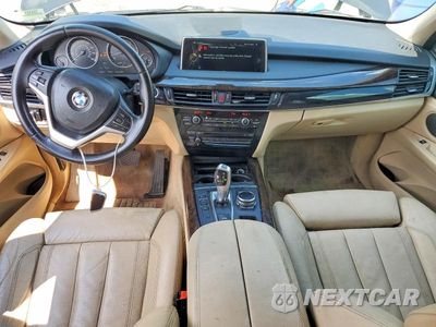 Zdjęcie 8 z 12 samochodu: 2014 BMW X5 SDRIVE35I VIN:5UXKR2C55E0H34045 - miniatura