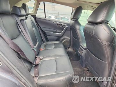Zdjęcie 11 z 13 samochodu: 2020 TOYOTA RAV4 XLE VIN:JTMP1RFV0LD054012 - miniatura