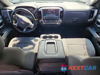 Zdjęcie 8 z 12 samochodu: 2017 CHEVROLET SILVERADO K1500 LT VIN:3GCUKREC1HG455238 - miniatura