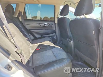 Zdjęcie 11 z 14 samochodu: 2018 NISSAN ROGUE SV VIN:KNMAT2MT7JP510639 - miniatura