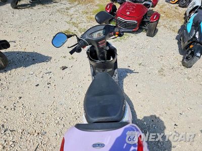 Zdjęcie 6 z 8 samochodu: 2024 ZHILONG KY6 VIN:HZ2TABGF7R1008671 - miniatura