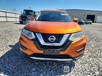 Piąte zdjęcie samochodu w środku: 2017 NISSAN ROGUE SV VIN:JN8AT2MV6HW257142 - miniatura