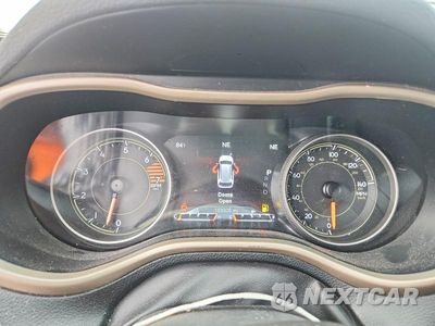 Zdjęcie 9 z 13 samochodu: 2016 JEEP CHEROKEE LIMITED VIN:1C4PJMDB3GW151422 - miniatura