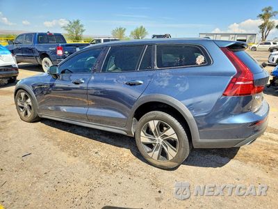 Drugie zdjęcie samochodu z przodu: 2020 VOLVO V60 CROSS COUNTRY T5 MOMENTUM VIN:YV4102WK3L1047883 - miniatura
