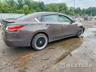 Trzecie zdjęcie samochodu z tyłu: 2015 NISSAN ALTIMA 2.5 S VIN:1N4AL3AP9FC494400 - miniatura