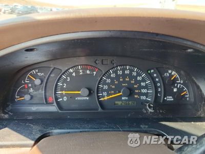 Zdjęcie 9 z 13 samochodu: 2002 TOYOTA TUNDRA SR5 V8 VIN:5TBBT441X2S294767 - miniatura