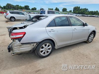 Trzecie zdjęcie samochodu z tyłu: 2010 TOYOTA CAMRY LE VIN:4T4BF3EKXAR072483 - miniatura