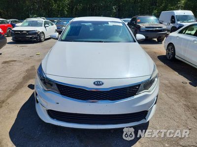 Piąte zdjęcie samochodu w środku: 2018 KIA OPTIMA LX VIN:5XXGT4L32JG215608 - miniatura