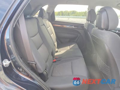 Zdjęcie 11 z 13 samochodu: 2012 KIA SORENTO LX VIN:5XYKT3A60CG236103 - miniatura