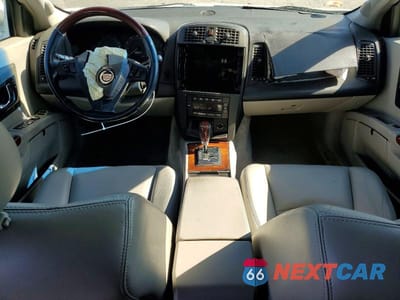 Zdjęcie 8 z 13 samochodu: 2004 CADILLAC SRX VIN:1GYEE637440179484 - miniatura