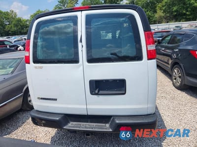 Zdjęcie 6 z 13 samochodu: 2020 CHEVROLET EXPRESS G2500 VIN:1GCWGAFG9L1212474 - miniatura