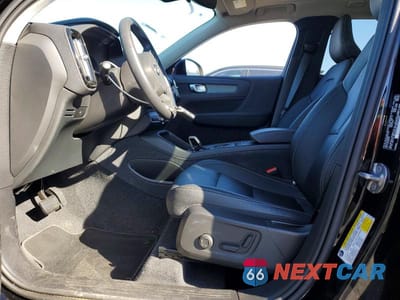 Zdjęcie 7 z 12 samochodu: 2024 VOLVO XC40 CORE VIN:YV4L12UK6R2326322 - miniatura