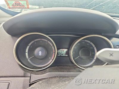 Zdjęcie 9 z 12 samochodu: 2012 HYUNDAI SONATA LIMITED 2.0T VIN:5NPEC4AB8CH400173 - miniatura