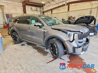Czwarte zdjęcie samochodu z boku: 2025 KIA SORENTO EX VIN:KNDRH4JG2S5329338 - miniatura