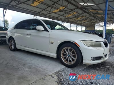 Czwarte zdjęcie samochodu z boku: 2010 BMW 328 XI SULEV VIN:WBAPK5C56AA649145 - miniatura