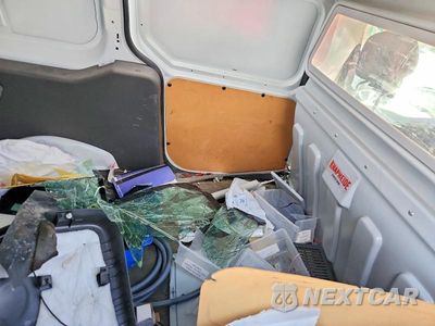 Zdjęcie 11 z 14 samochodu: 2020 FORD TRANSIT CONNECT XL DELIVERY VAN VIN:NM0LS7E20L1477324 - miniatura