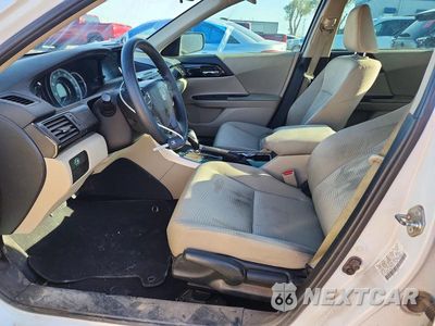 Zdjęcie 7 z 12 samochodu: 2016 HONDA ACCORD LX VIN:1HGCR2F3XGA170761 - miniatura