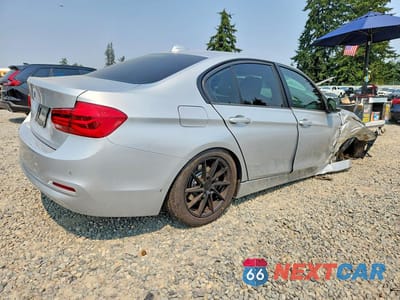 Trzecie zdjęcie samochodu z tyłu: 2018 BMW 320 XI VIN:WBA8E5G56JNV01754 - miniatura