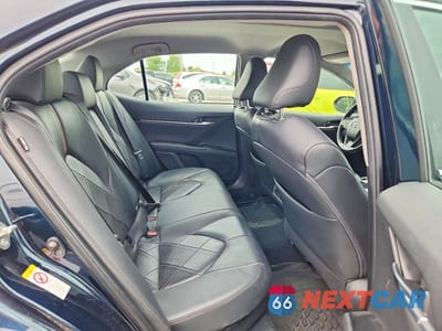 Zdjęcie 10 z 12 samochodu: 2018 TOYOTA CAMRY HYBRID XLE VIN:4T1B21HK4JU502224 - miniatura