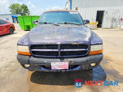 Piąte zdjęcie samochodu w środku: 1999 DODGE DAKOTA VIN:1B7FL26YXXS262942 - miniatura