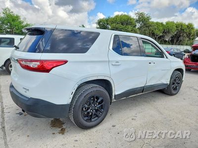 Trzecie zdjęcie samochodu z tyłu: 2020 CHEVROLET TRAVERSE LS VIN:1GNERFKWXLJ282458 - miniatura