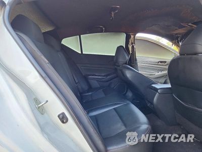Zdjęcie 10 z 12 samochodu: 2019 NISSAN ALTIMA SR VIN:1N4BL4CV1KC162743 - miniatura