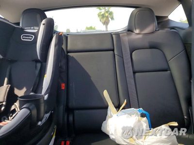 Zdjęcie 10 z 13 samochodu: 2025 TESLA MODEL Y VIN:7SAYGDEE0SF308075 - miniatura