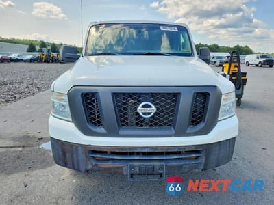 Piąte zdjęcie samochodu w środku: 2012 NISSAN NV 1500 S VIN:1N6BF0KM1CN103911 - miniatura