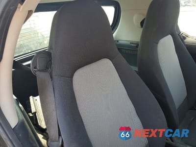 Zdjęcie 10 z 12 samochodu: 2015 SMART FORTWO PURE VIN:WMEEJ3BA4FK806822 - miniatura