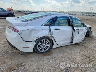 Trzecie zdjęcie samochodu z tyłu: 2014 LINCOLN MKZ HYBRID VIN:3LN6L2LU2ER825438 - miniatura