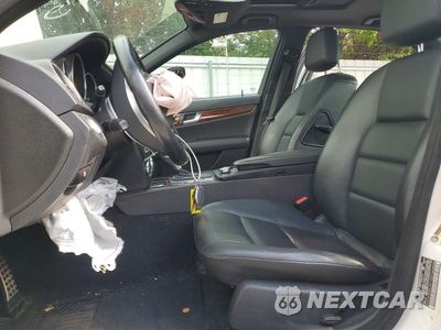 Zdjęcie 7 z 12 samochodu: 2012 MERCEDES-BENZ C 300 4MATIC VIN:WDDGF8BB6CR214362 - miniatura