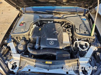 Zdjęcie 11 z 12 samochodu: 2017 MERCEDES-BENZ E 300 VIN:WDDZF4JBXHA193881 - miniatura