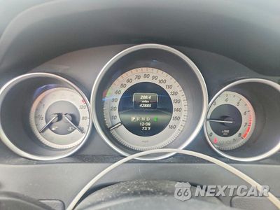 Zdjęcie 9 z 13 samochodu: 2014 MERCEDES-BENZ C 250 VIN:WDDGF4HB9EA967773 - miniatura
