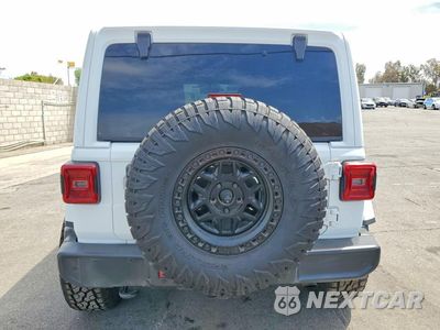 Zdjęcie 6 z 13 samochodu: 2018 JEEP WRANGLER UNLIMITED SAHARA VIN:1C4HJXEGXJW319113 - miniatura