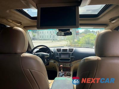 Zdjęcie 7 z 11 samochodu: 2013 TOYOTA HIGHLANDER LIMITED VIN:5TDDK3EH9DS263568 - miniatura